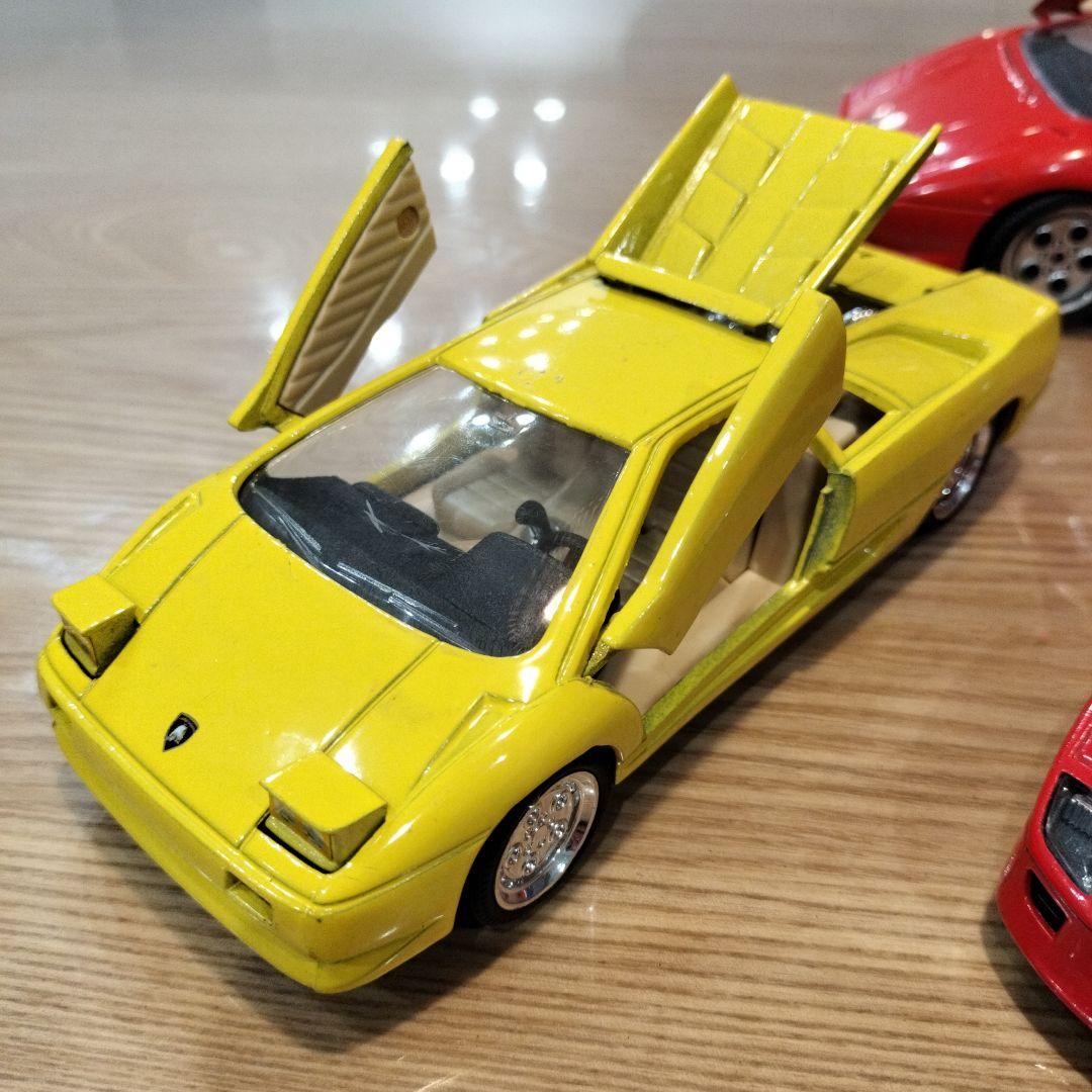 ミニカーセット　1/18が1台　1/24が3台