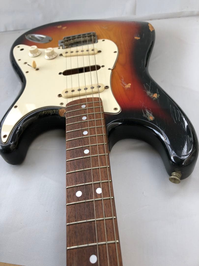 ギター Fender STRATOCASTER Japan(I90)