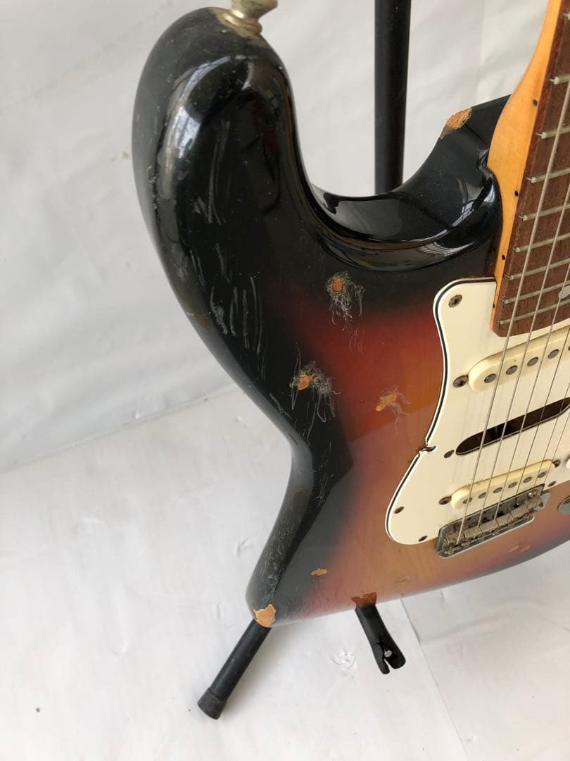 ギター Fender STRATOCASTER Japan(I90)