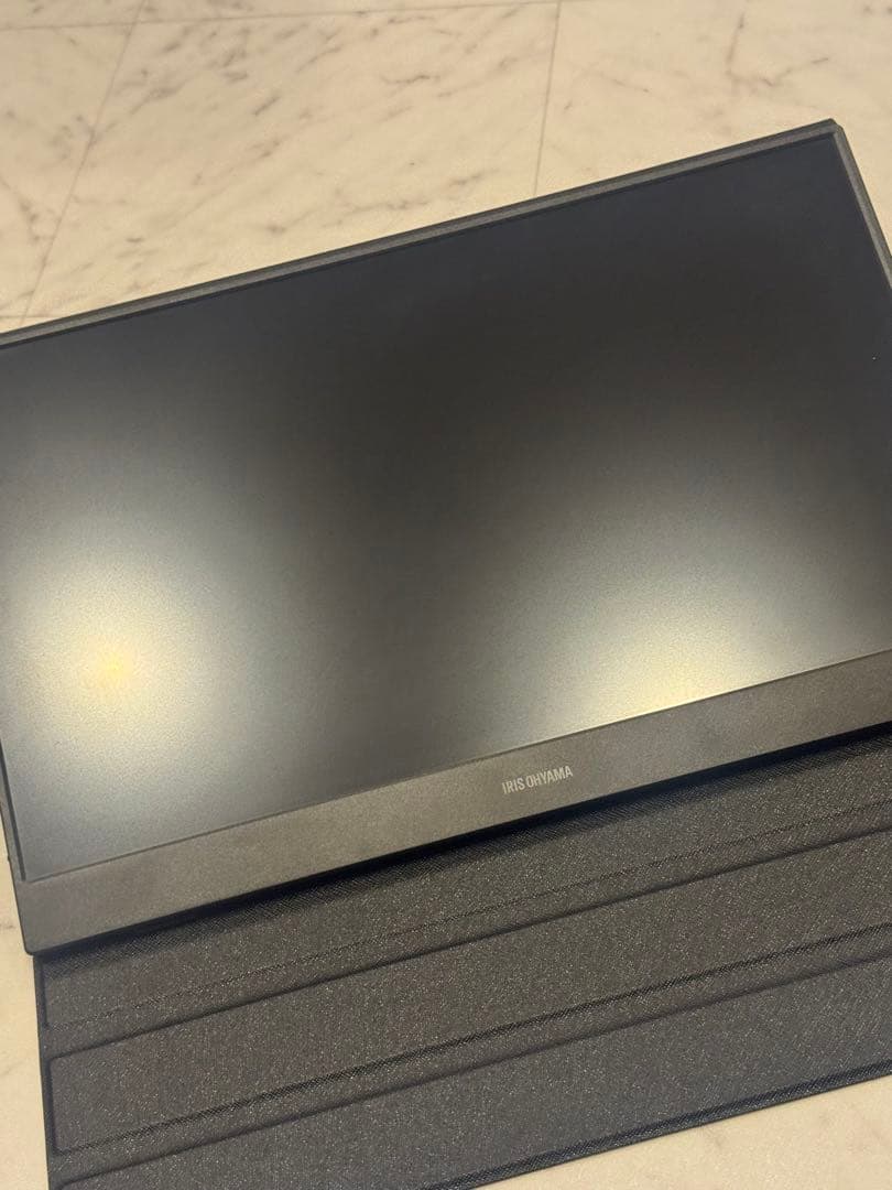 IRIS OHYAMA ポータブルモニター　15.6