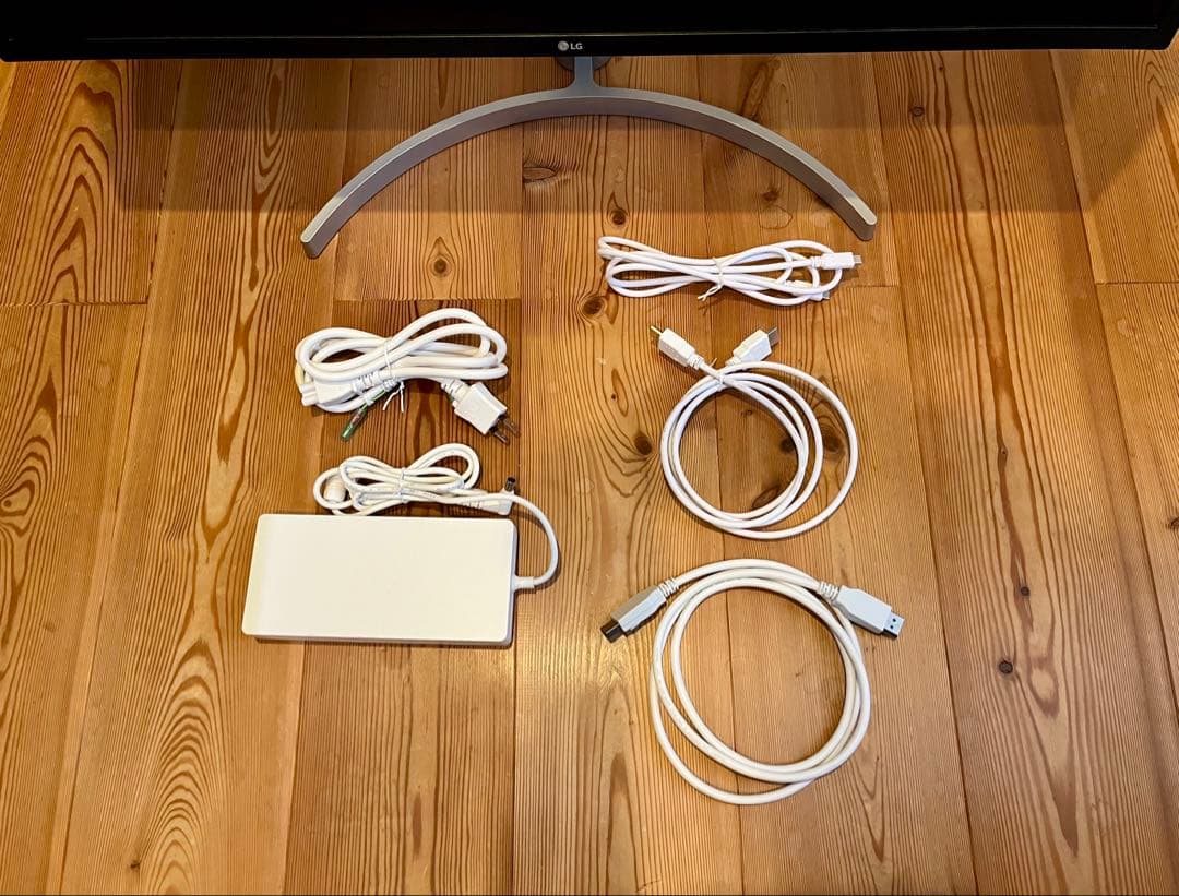 LG 32UL750-W 4Kモニター 31.5インチ