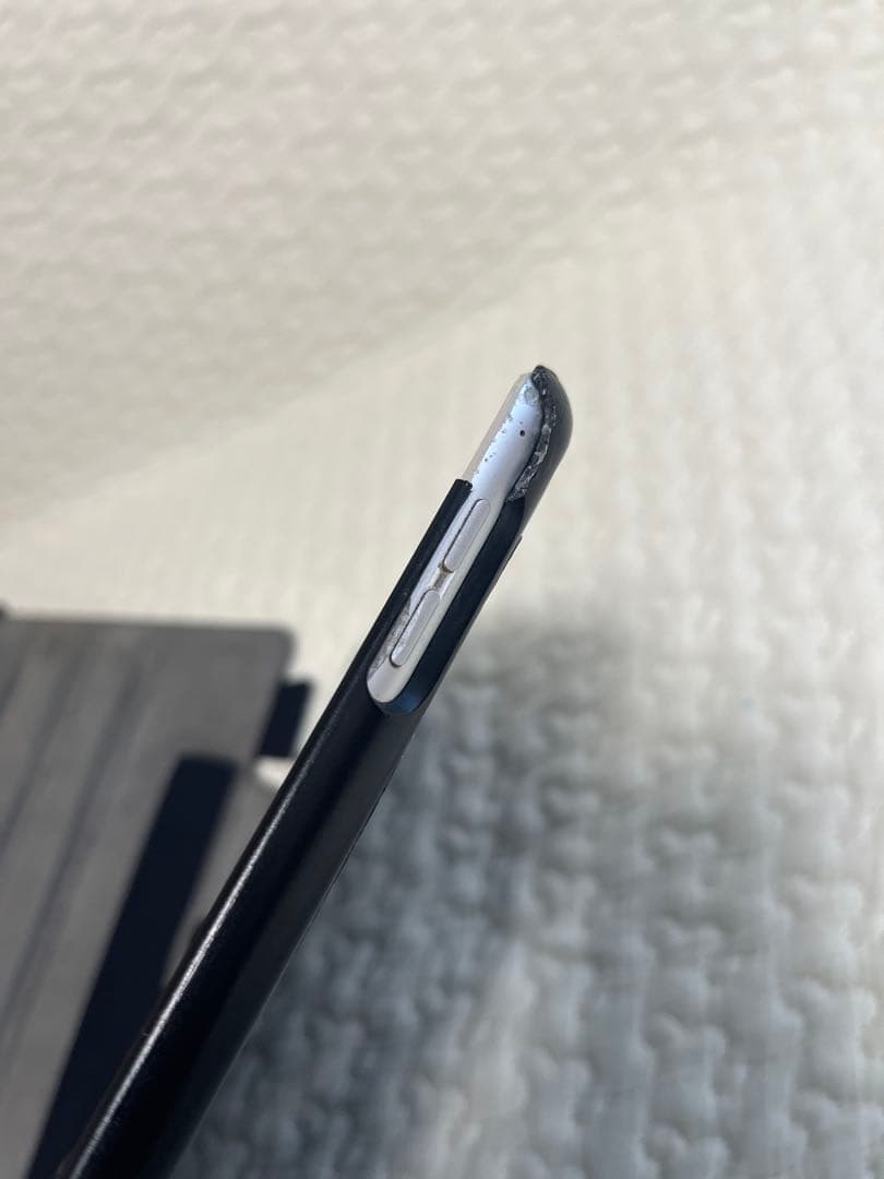 iPad Pro 12.9インチ 第1世代　カバー・キーボード付き