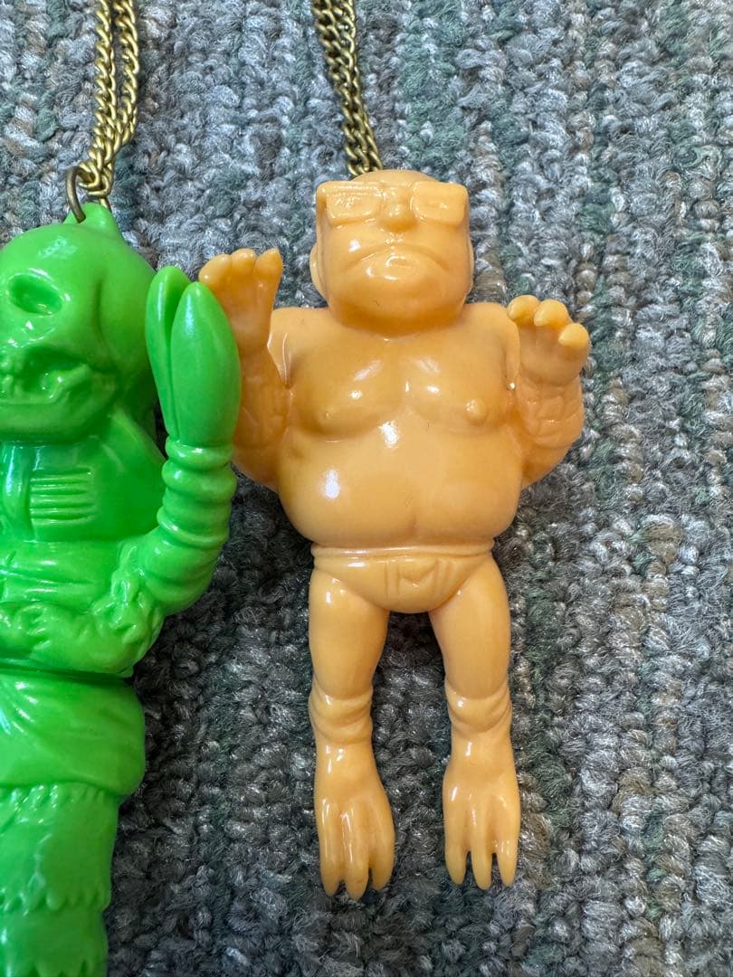 希少❤︎激レアソフビ　ガルタン　怪獣シリーズペンダント