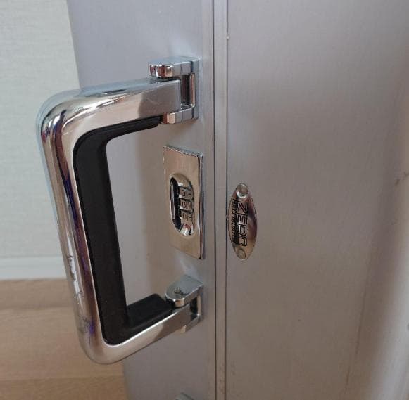 ゼロハリバートン アルミ キャリーケース 2輪 約35〜40L 機内持ち込み可