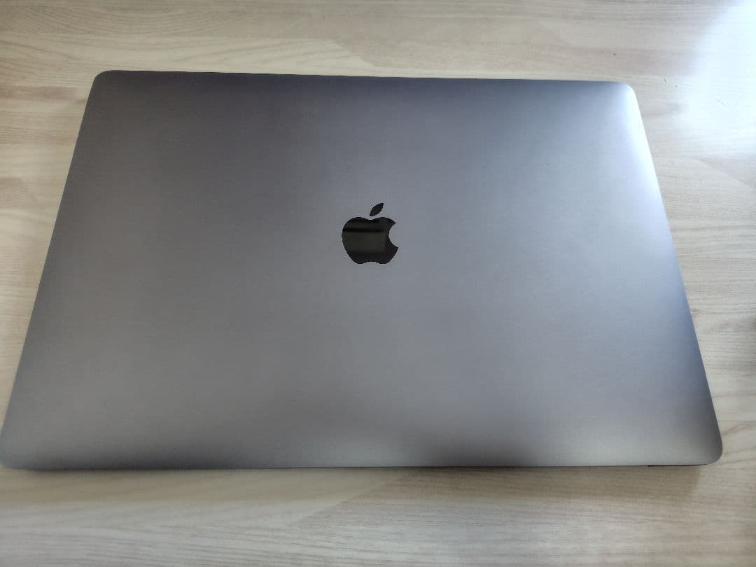 【充電器、箱付属！】MacBookPro15インチ 2019 サムライ