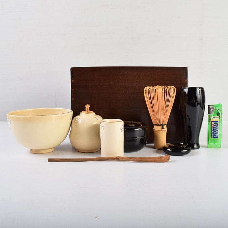 茶道具　桑茶箱　在銘　茶碗　桐蒔絵棗など　九点一式　仕覆付　共箱　MR9311B