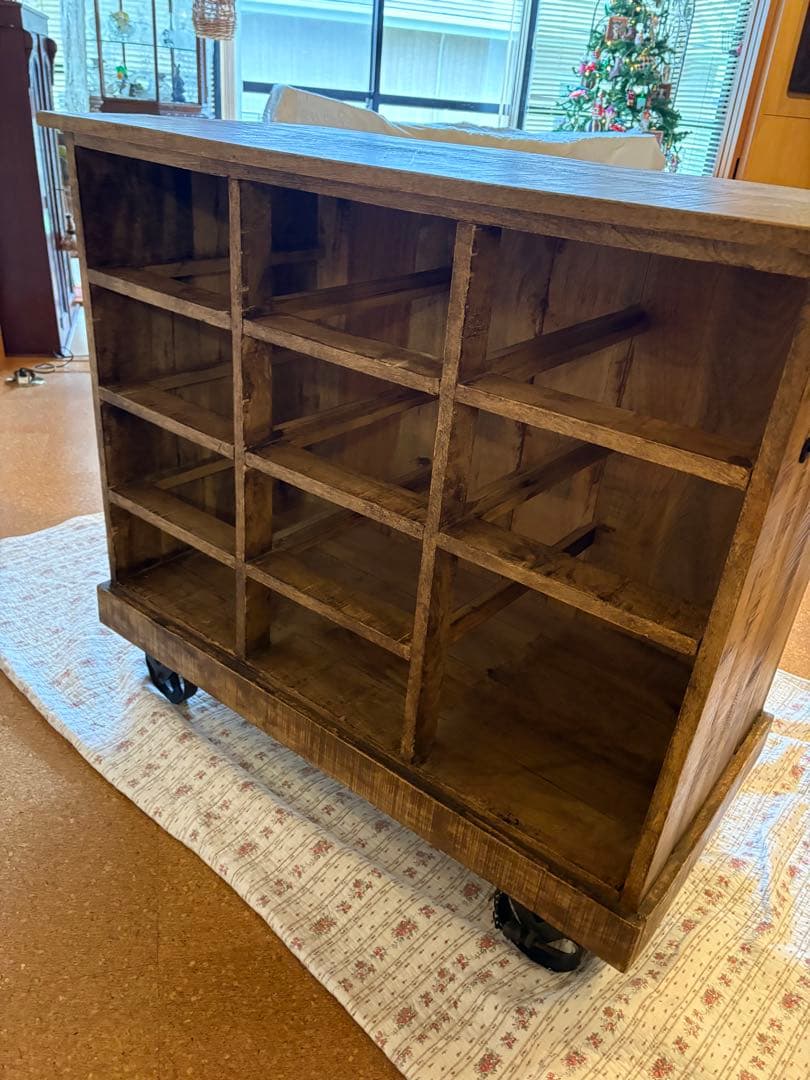 ビンテージ風木製キャビネット 11引き出し