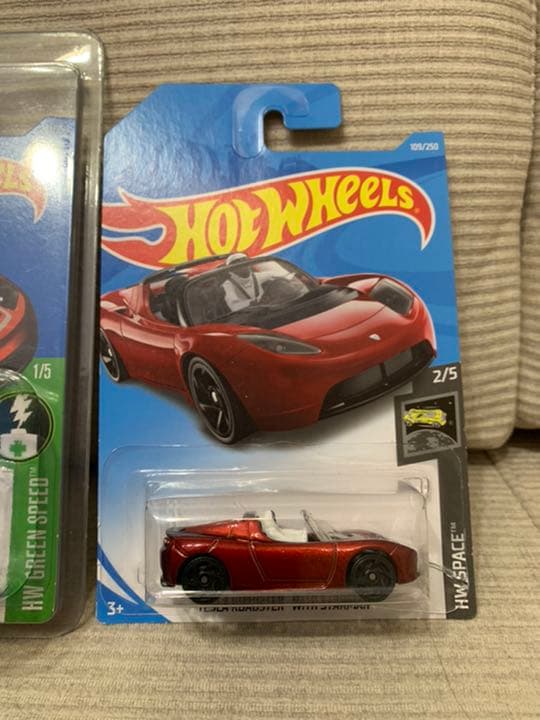 ホットウィール テスラ　ロードスター　スーパートレジャーハント&レギュラー