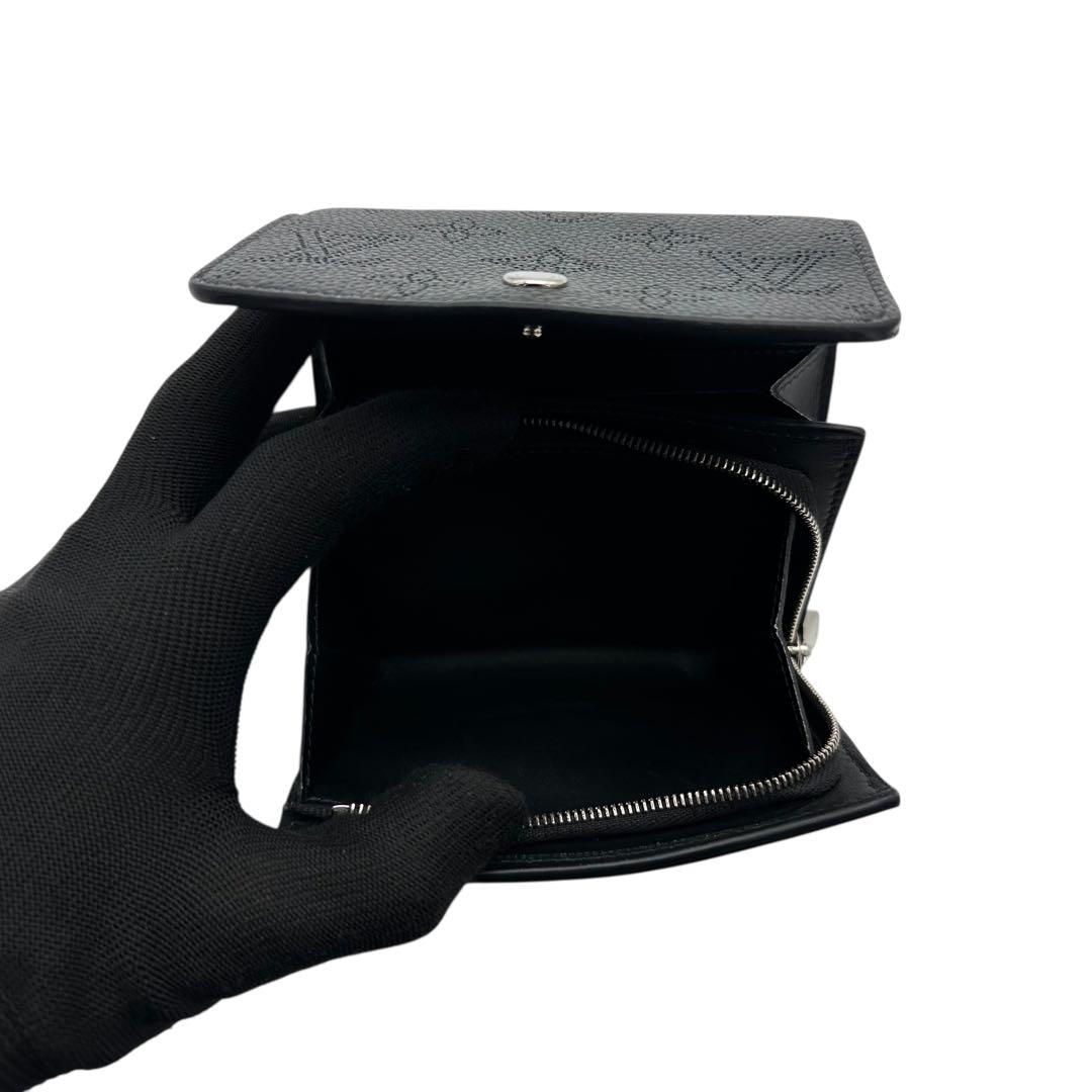 新品に近い　新型IC・箱付き　ヴィトン　マヒナ　ポルトフォイユイリスコンパクト