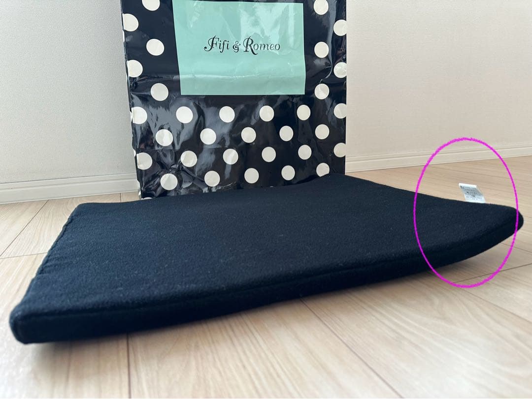 未使用品FIFI&ROMEOフィフィロメオ☆ドット柄ベッド水玉クッションペット