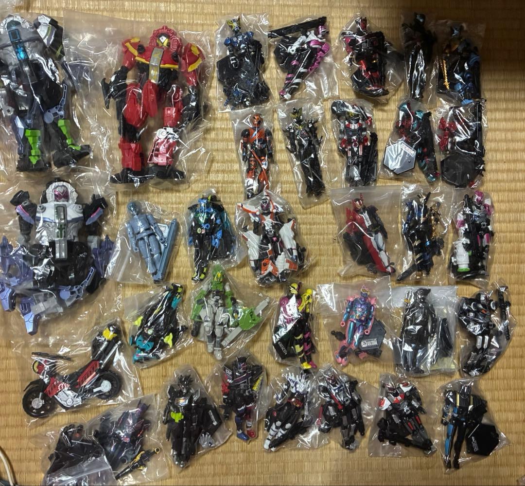 仮面ライダー　装動シリーズ　タイムマジーン他まとめ売り