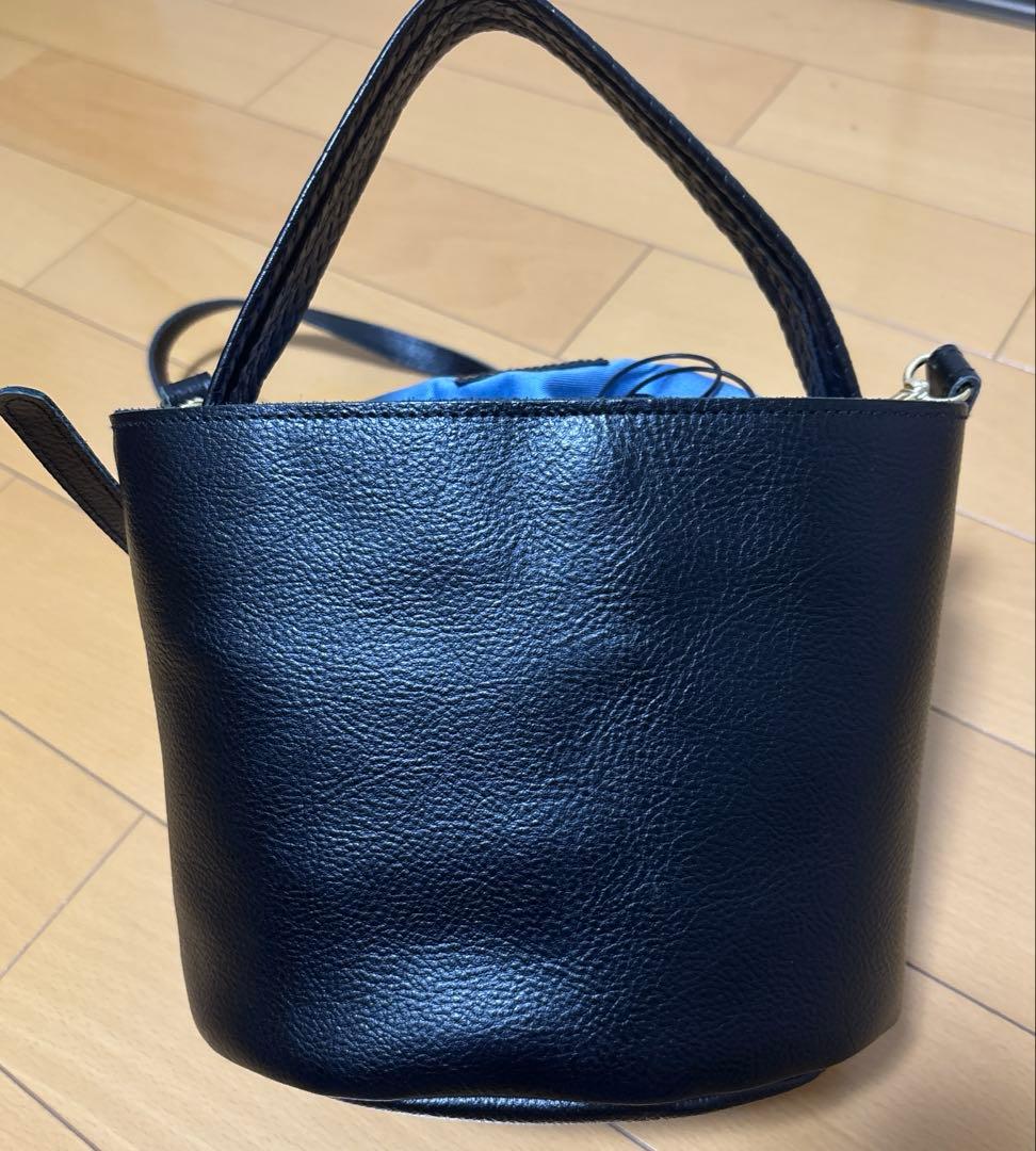 OURこだわりレザーのポットバッグ（ショルダー付き）ブラック