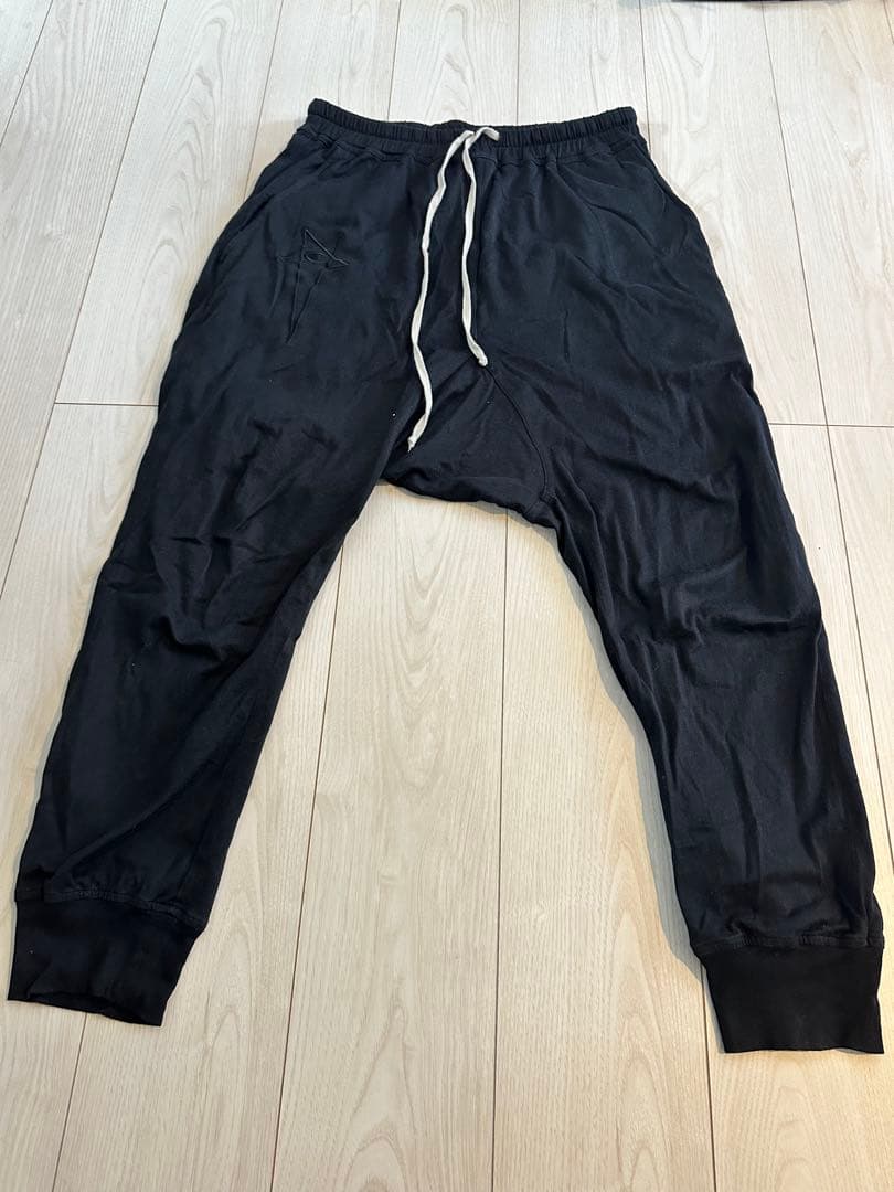 リックオウエンス　チャンピオン黒 サルエルパンツ 刺繍ロゴ入り