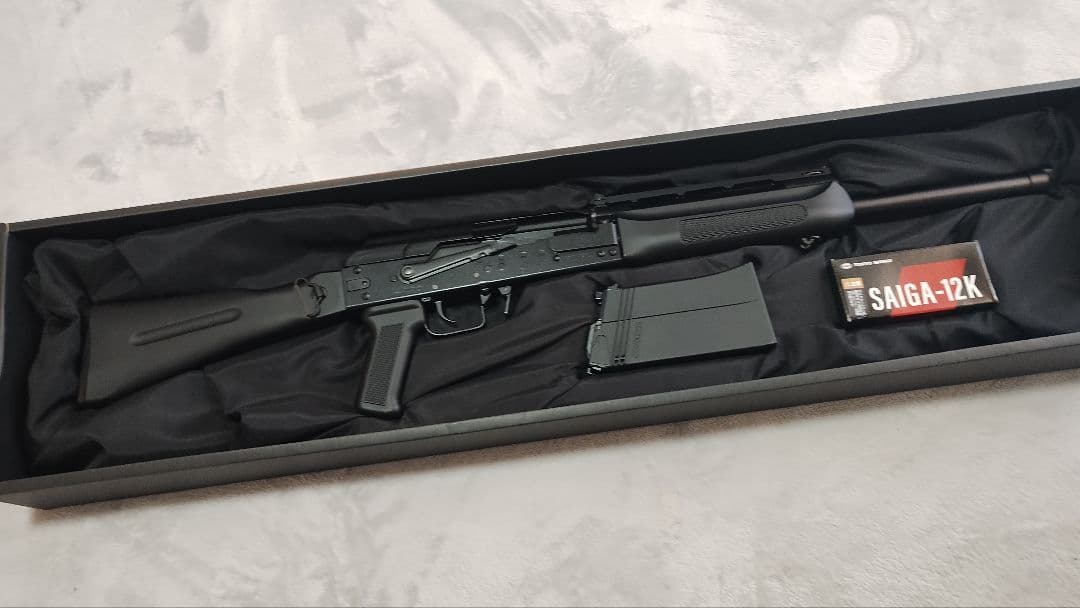 東京マルイ製 SAIGA-12K GBBショットガン(定価54800円)