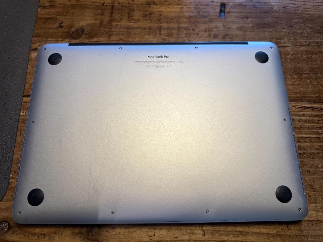 Retinaディスプレイ搭載MacBook Pro (2015年モデル)