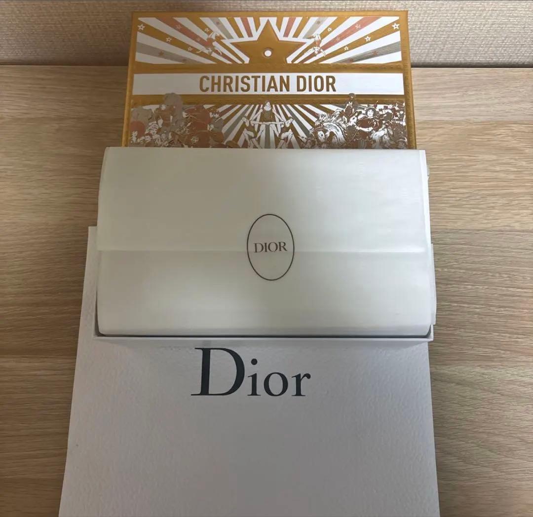 クリスマスコフレCHRISTIAN DIOR ビューティーセット ポーチ付き