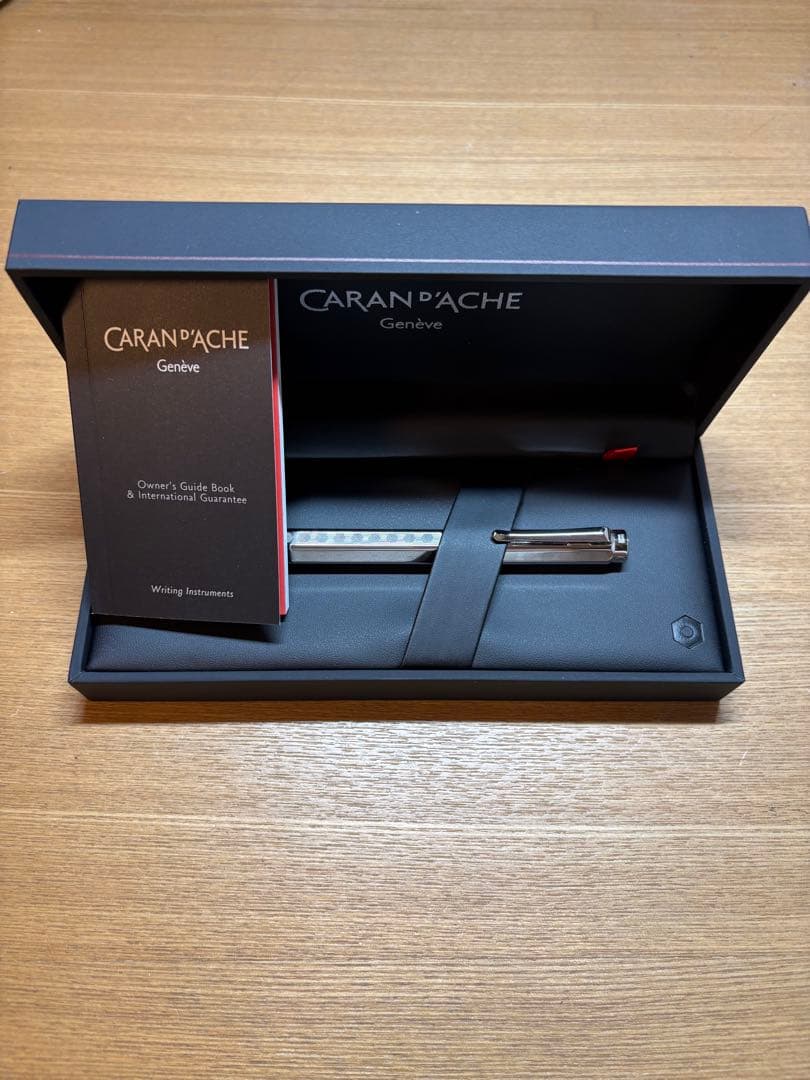 CARAN D'ACHE エクリドール ヘリテージ ローラーボール