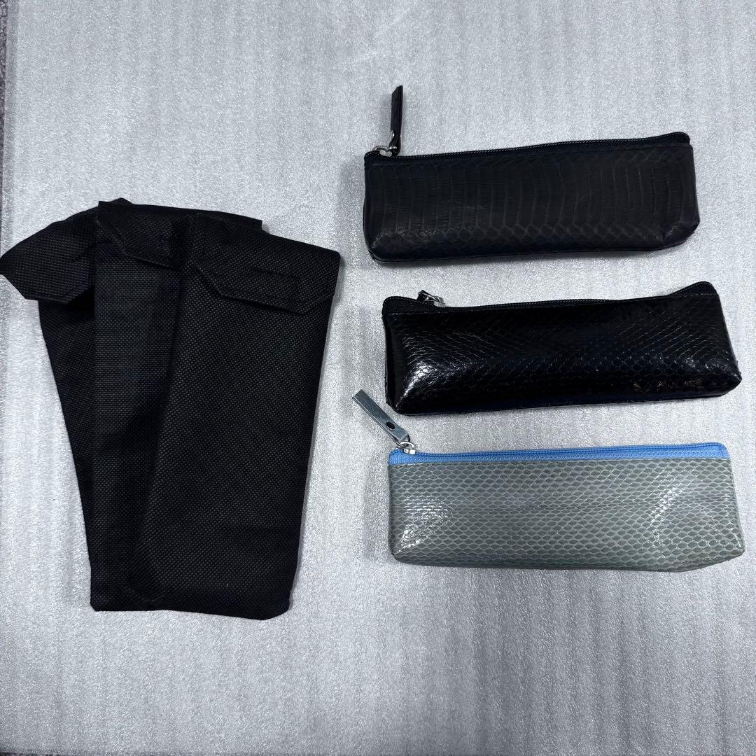 新品！蛇革ペンケース　筆箱　蛇革　小物入れ　ポーチ　まとめ売りケース付き