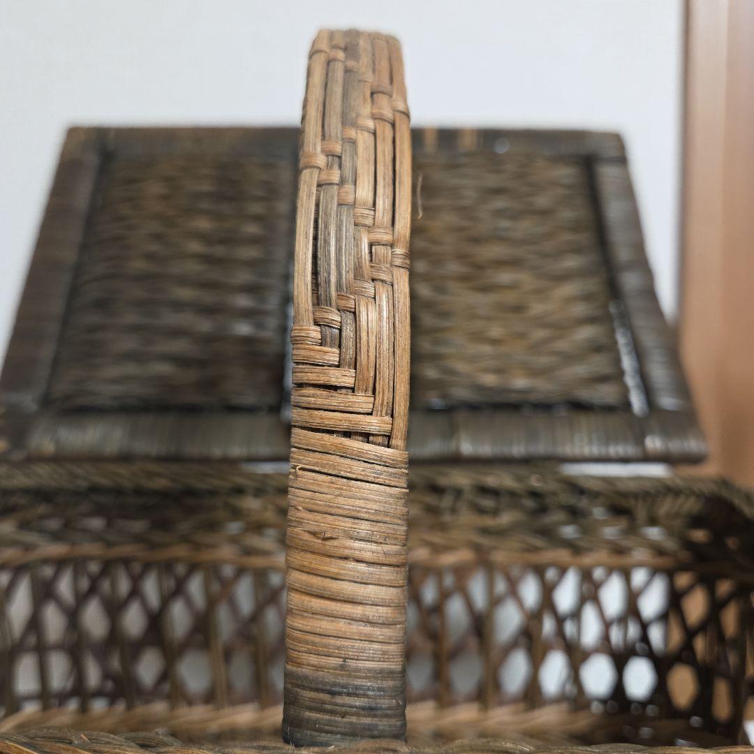 アンティーク　カゴ　パニエ　蓋付きバスケット　かご　籠