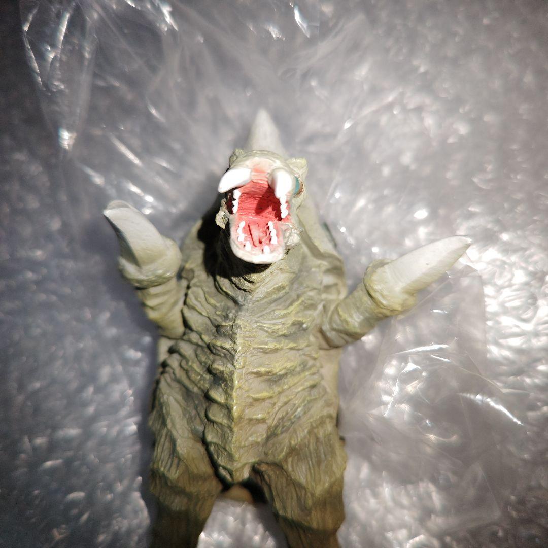 地球防衛軍秘密基地本部　グラナダス　帰ってきたウルトラマン　フィギュア