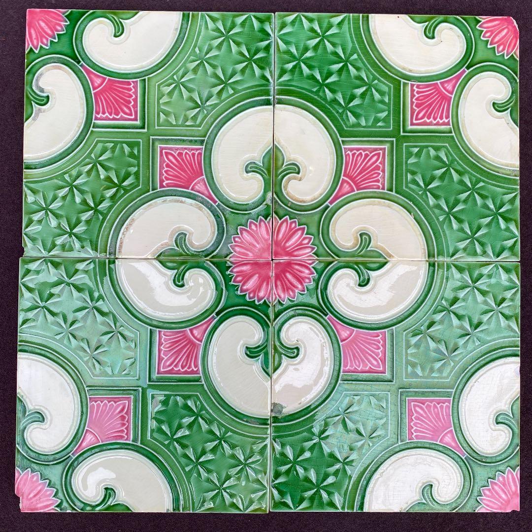 ハンドメイド日本製アンティークマジョリカタイル⑧Ａ４枚セット☆エンボスタイル☆