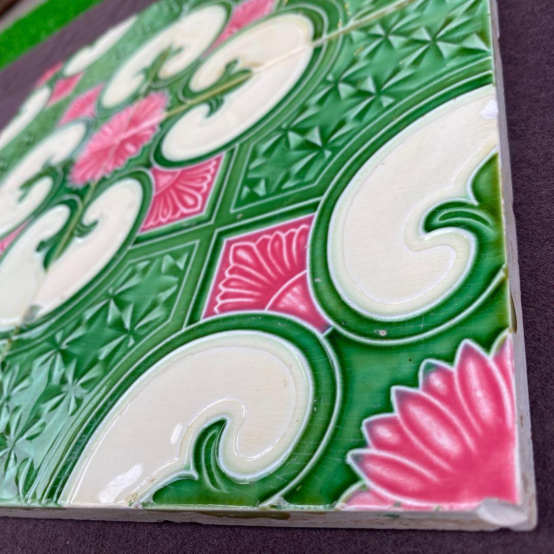 ハンドメイド日本製アンティークマジョリカタイル⑧Ａ４枚セット☆エンボスタイル☆