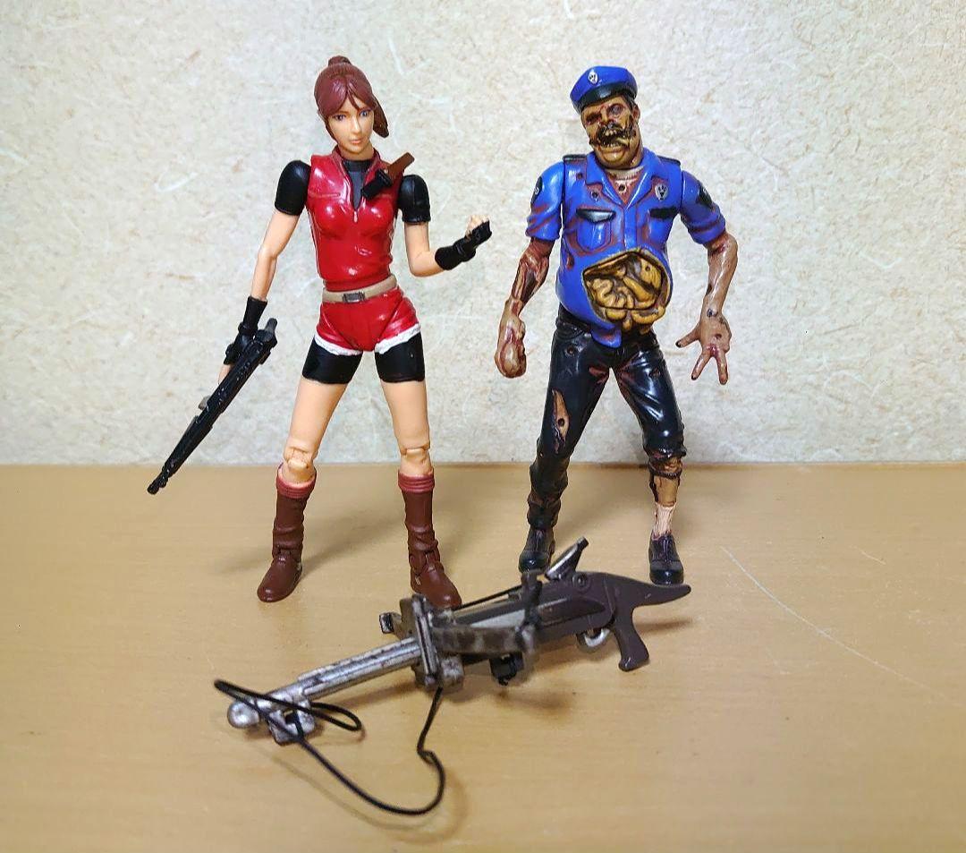 トイビズ バイオハザードウィリアム クレア ゾンビコップ レオン リッカー