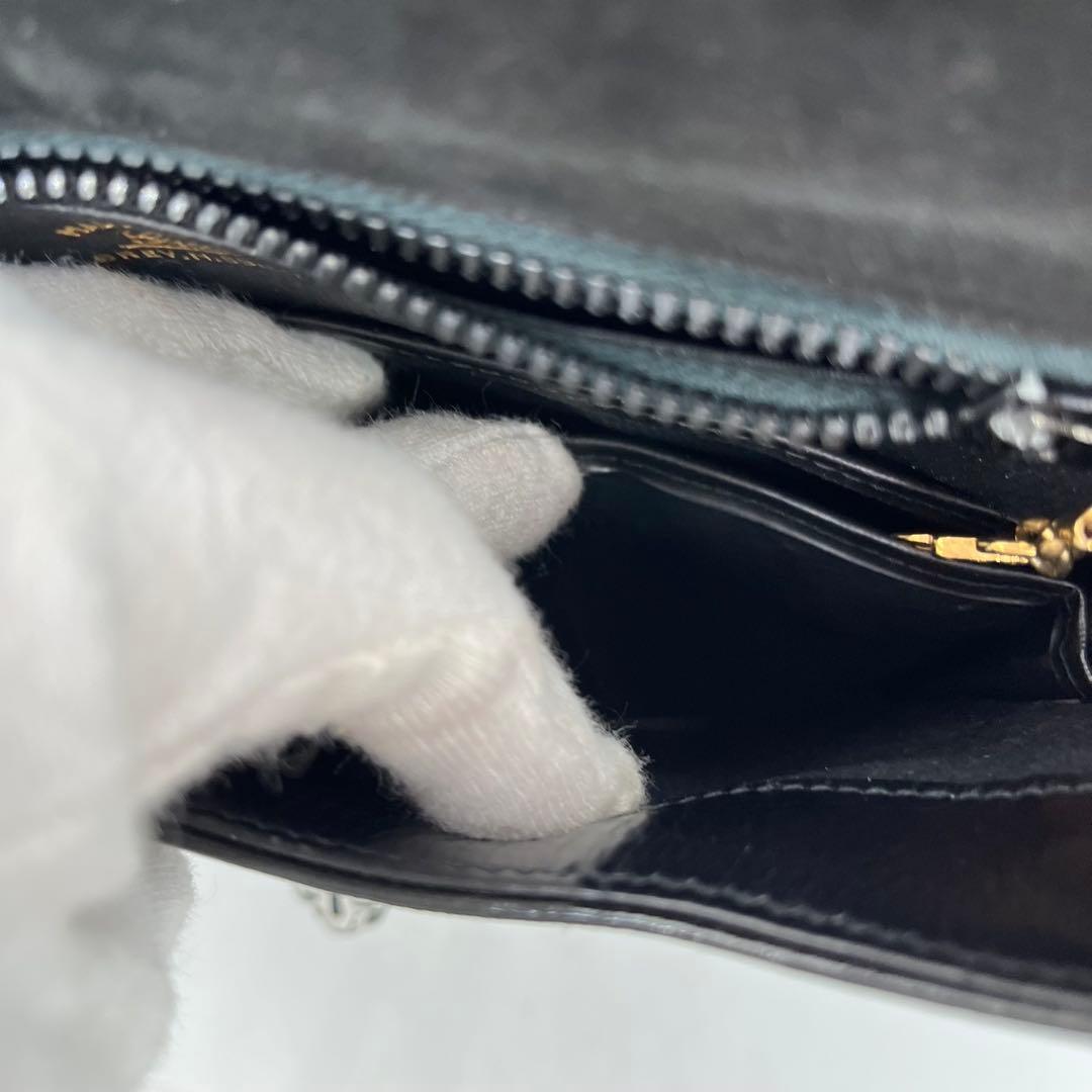 GUCCI ワンショルダーバッグ 肩掛け ゴールド金具 タイガー エナメル 黒