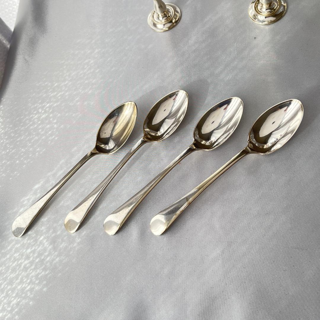 【John Harrison & Co】 透かしのエッグセット　エッグカップ