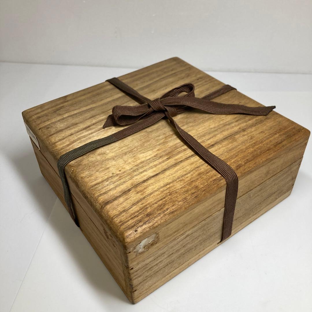 16世紀　高麗青磁陽刻文　幅約16.2㎝　タエオ　東さ7-0331①