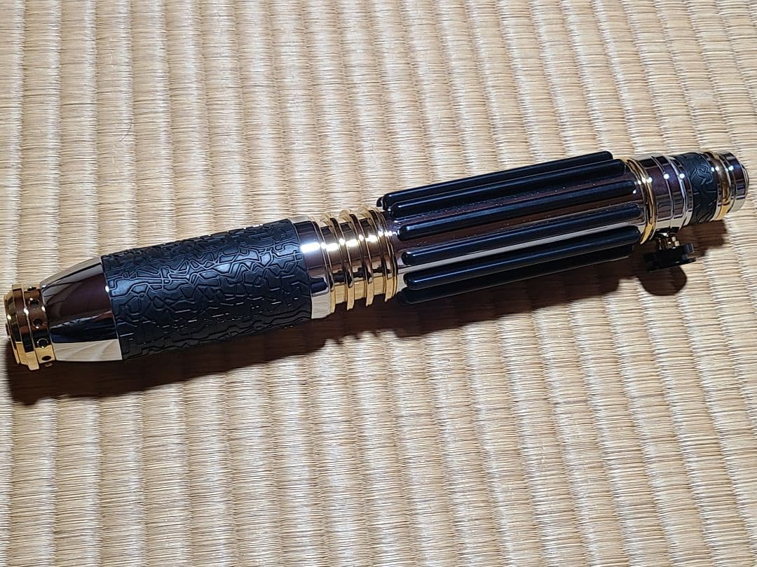 カスタムライトセーバー　メイス・ウィンドゥ　スターウォーズ　STAR WARS