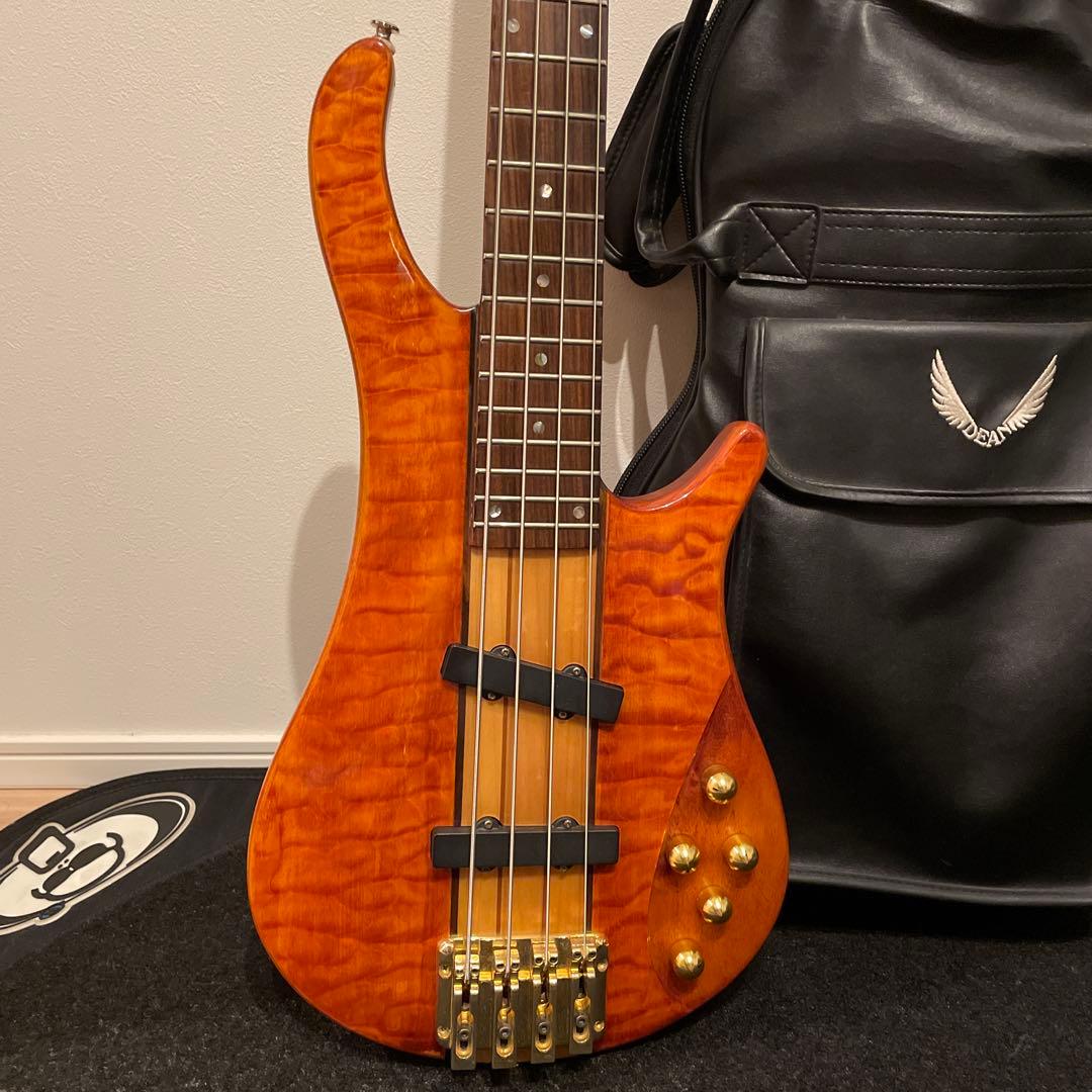DEAN guitar ディーン Razor アンバー 4弦ベース 専用ケース付