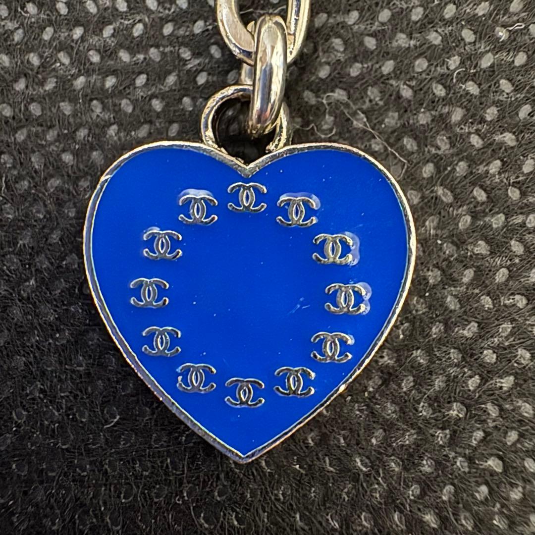 シャネル　CHANEL　ブローチ　ココマーク　国旗柄　ハート