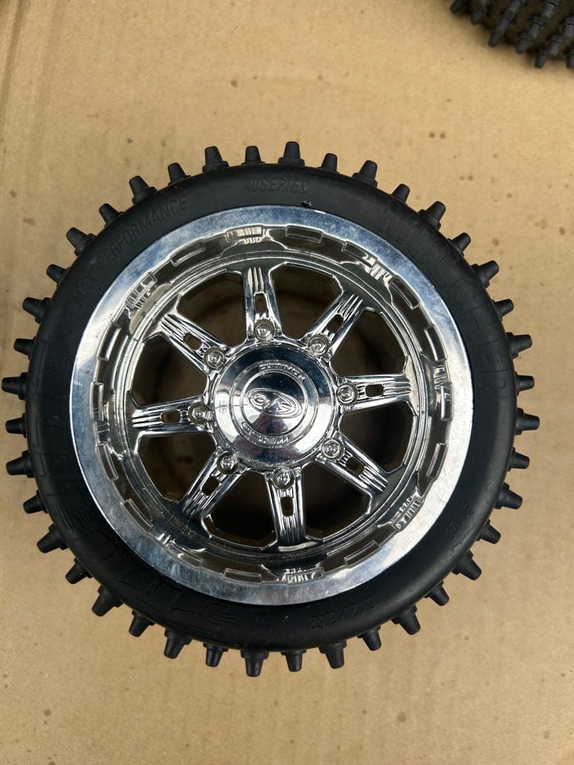 サベージX4.6 オフロードRCカー ガソリンエンジン