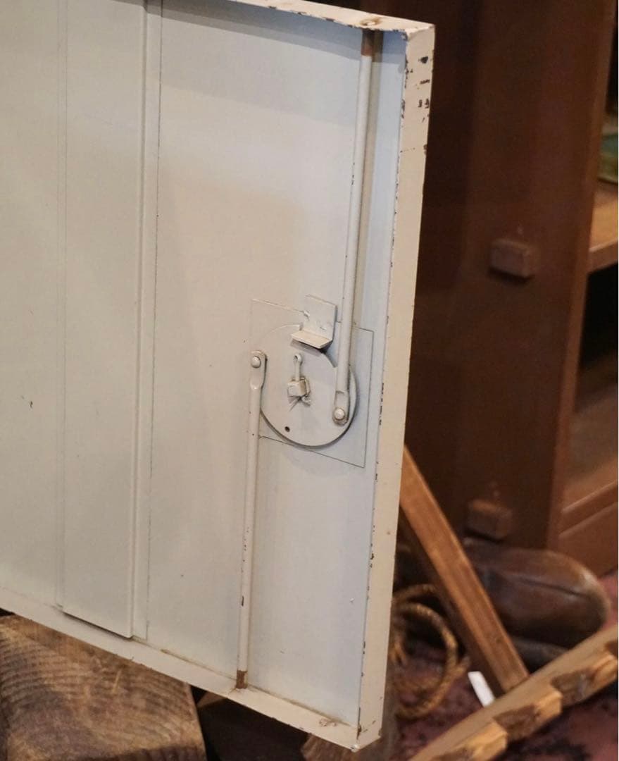 ケビント　ドクターキャビネット　ガラス棚　医療棚　ヴィンテージ