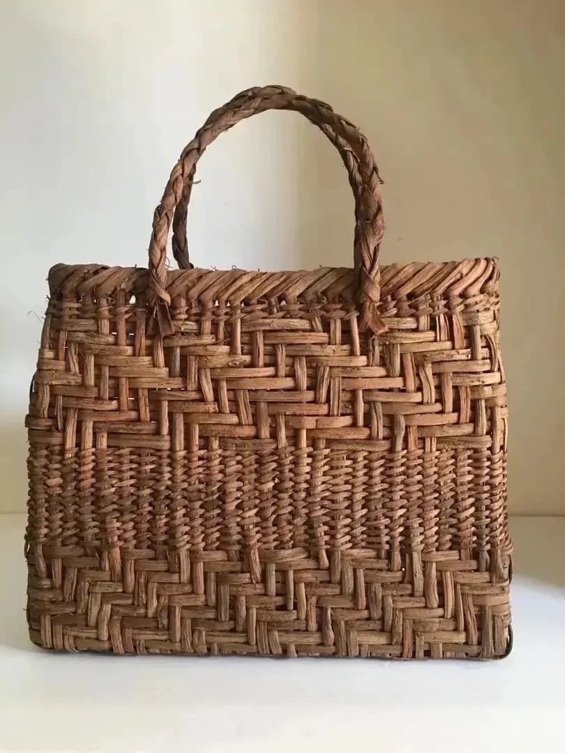 津軽の伝統工芸品 迫力の自然美 山葡萄 籠バック(大) 津軽の手仕事