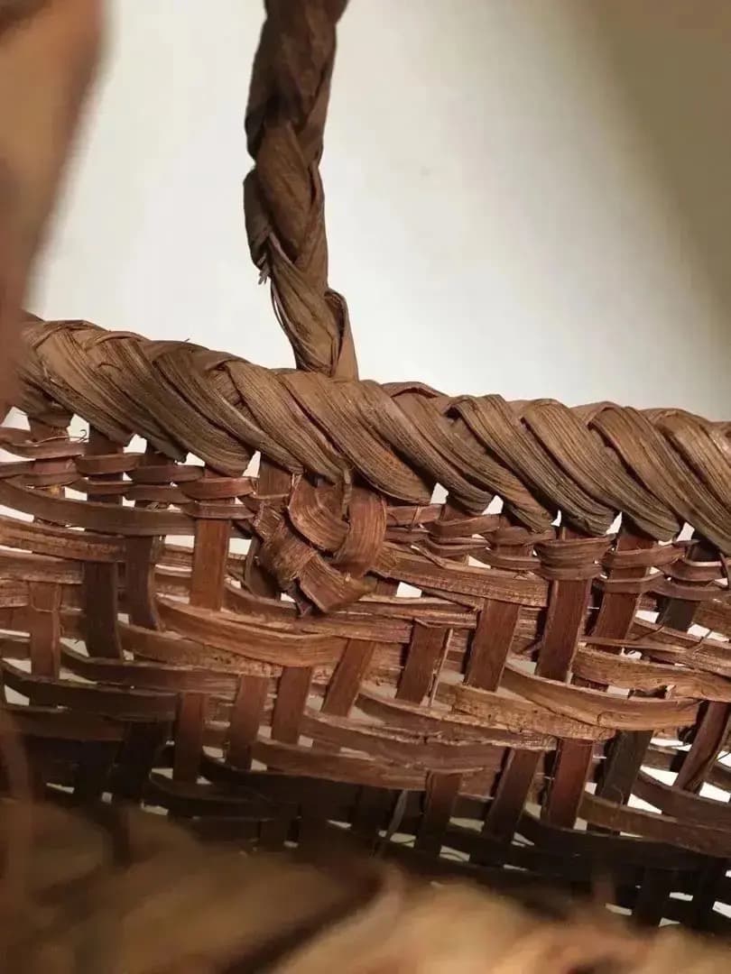 津軽の伝統工芸品 迫力の自然美 山葡萄 籠バック(大) 津軽の手仕事