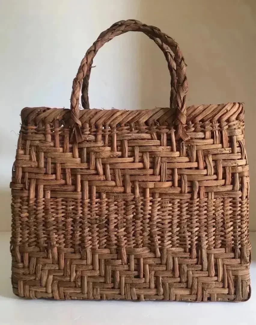 津軽の伝統工芸品 迫力の自然美 山葡萄 籠バック(大) 津軽の手仕事