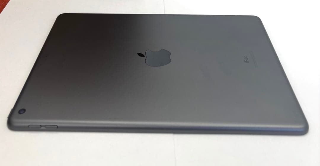 ❸ 美品　iPad 第8世代★ 32G グレー