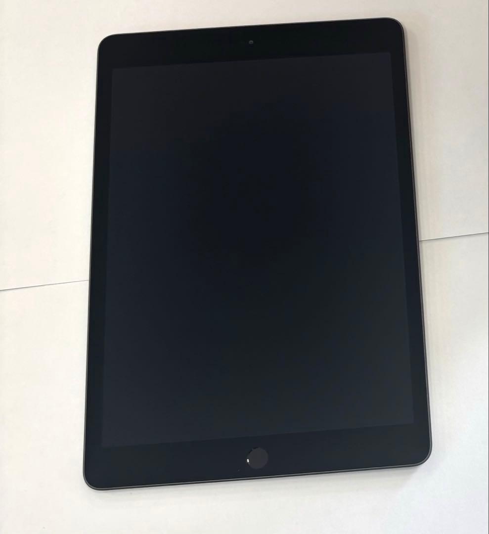❸ 美品　iPad 第8世代★ 32G グレー