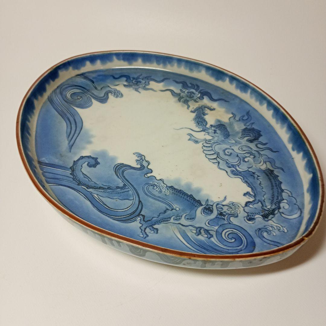 藍柿右衛門　雲龍文変形皿
