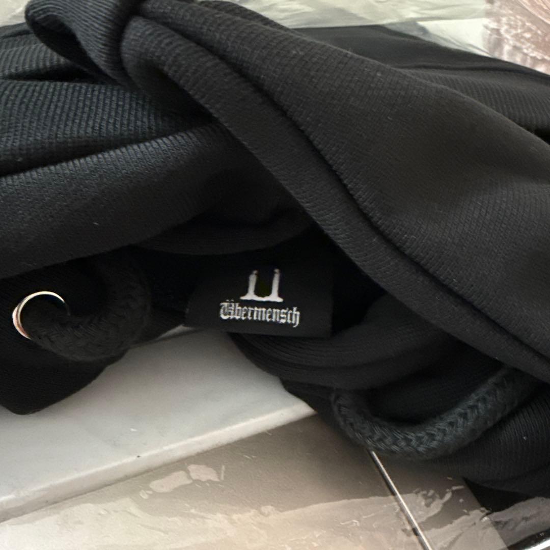 G-DRAGON ÜBERMENSCH ソウルコン　フーディージップアップ　黒