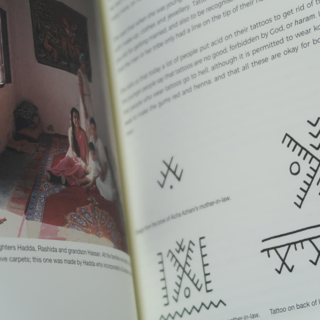 セール！　洋書 　Berber Tattooing　モロッコ アトラス　タトゥー