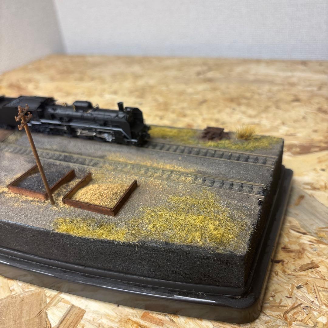 【ケースあり】N保管用ジオラマ「晩秋の線路」—時を忘れるクラシックベース—