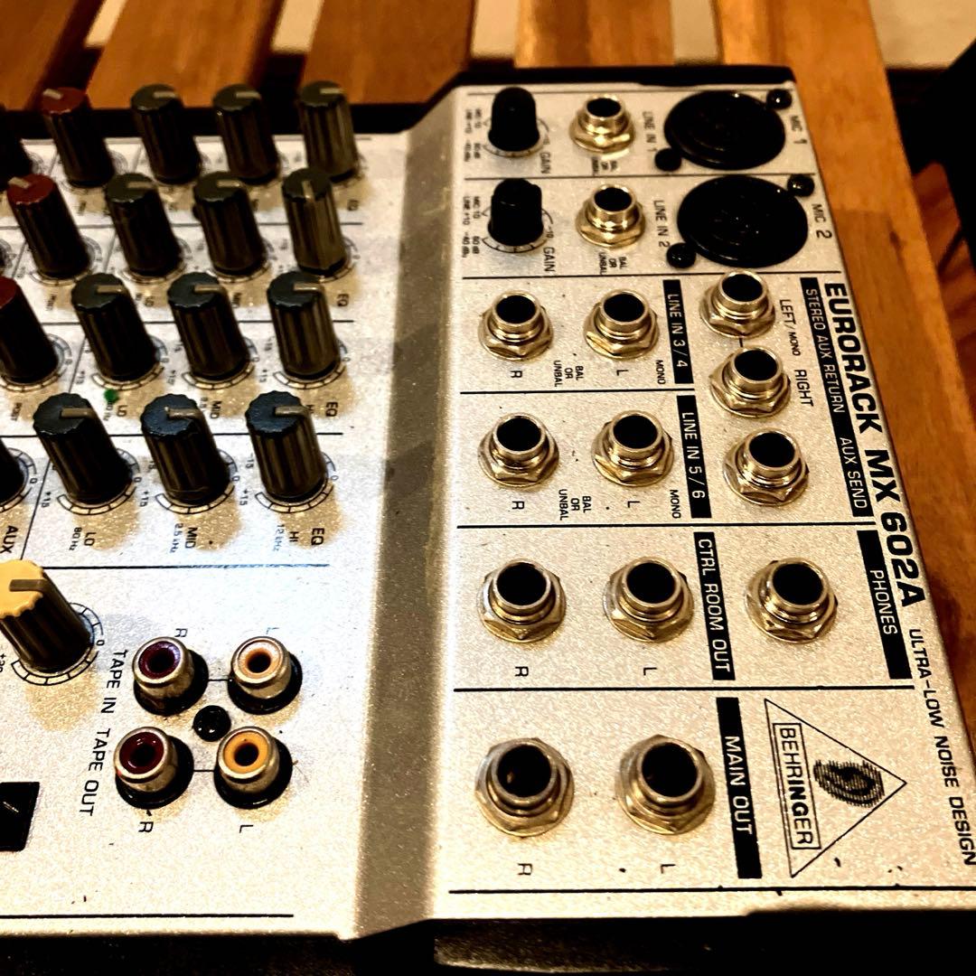 BEHRINGER MX602A ミキサー【純正アダプター付】