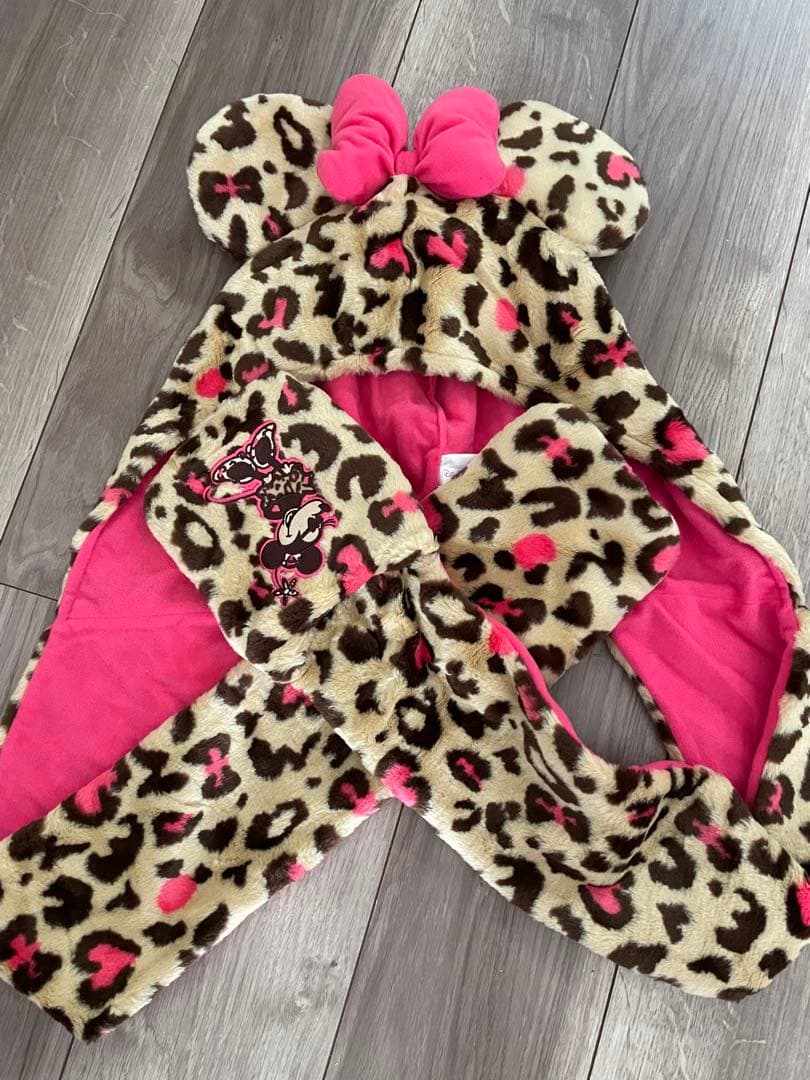 ディズニー ミニーヒョウ柄マフラーキャップ