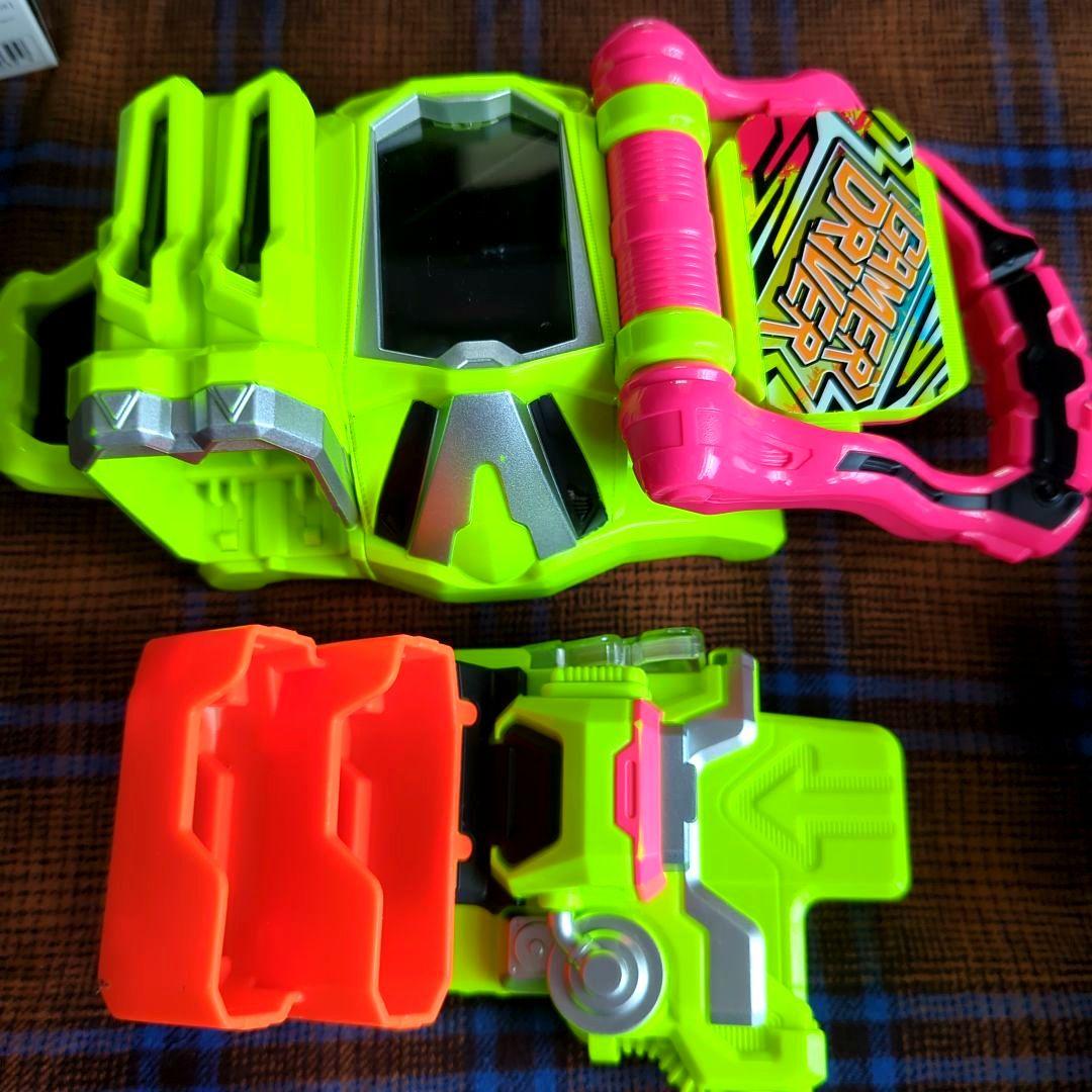 仮面ライダーゲンム　ガシャットケース　ベルト　ガシャットセット