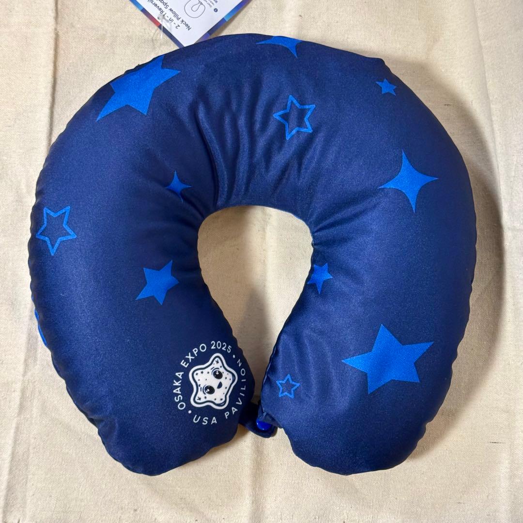 大阪万博 アメリカ館 スパーク　リバーシブルネックピロー　ぬいぐるみ
