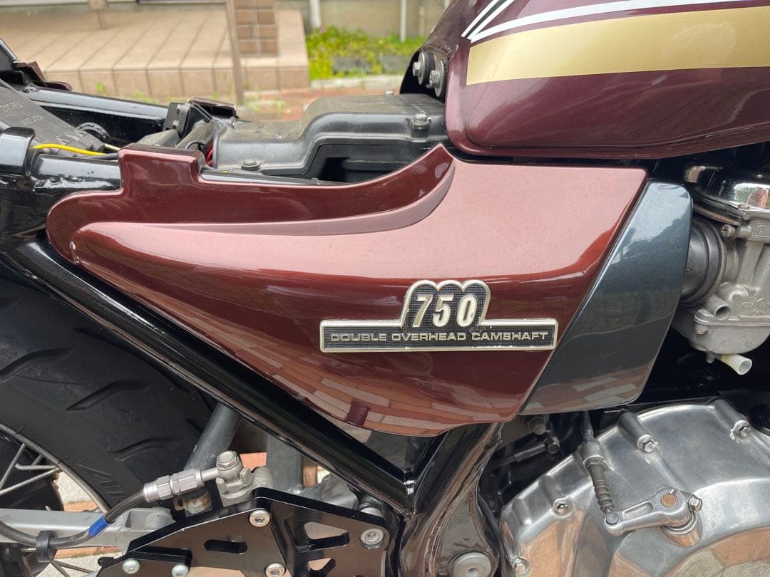 ゼファー750 KAWASAKI 玉虫マルーンカラー 外装