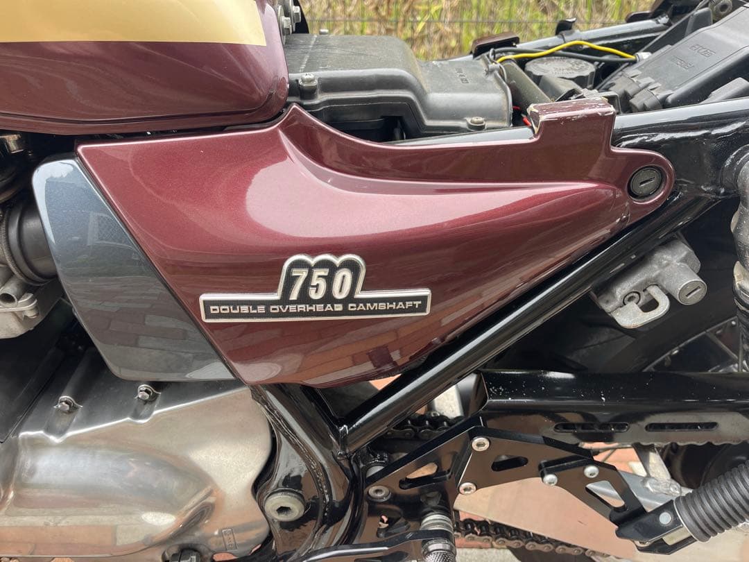 ゼファー750 KAWASAKI 玉虫マルーンカラー 外装